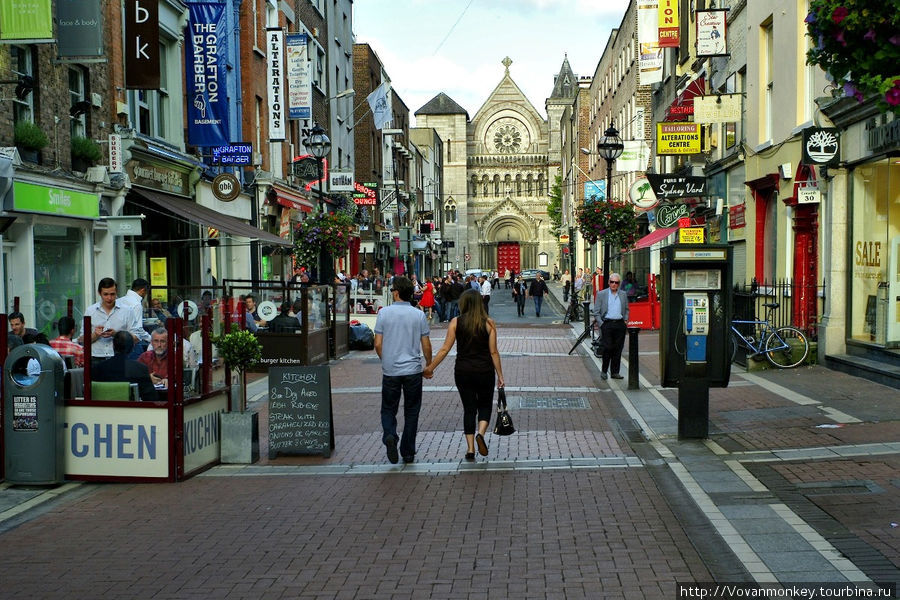 Улица Anne street south, вид от Grafton street на собор St.Ann’s Дублин, Ирландия