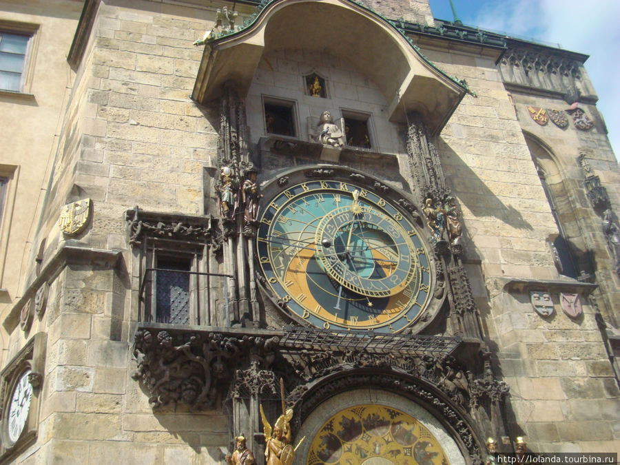 Астрономические часы на Староместской площади Прага, Чехия