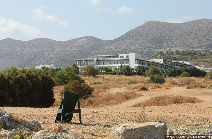 Вид на гостиницу с пляжа Херсониссос, Греция