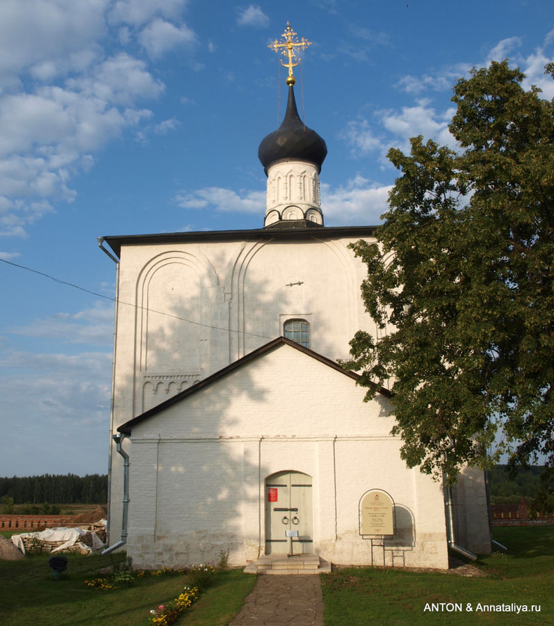 Церковь Бориса и Глеба Кидекша, Россия