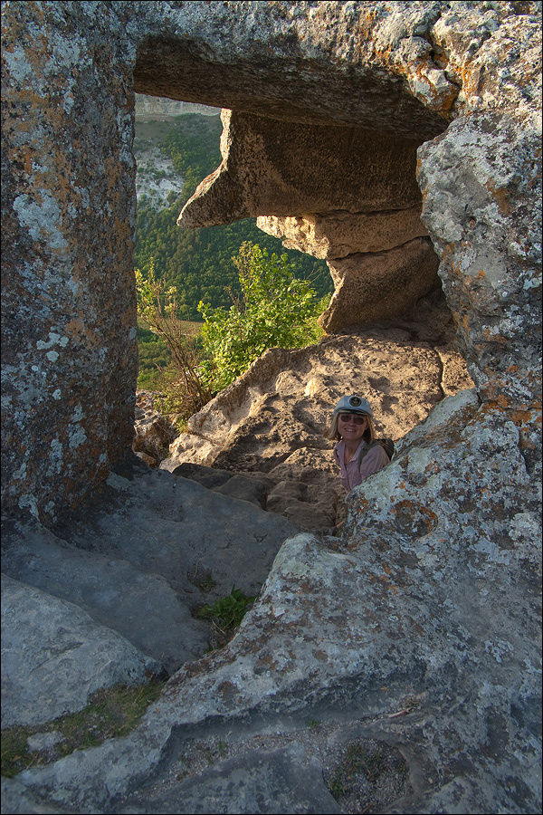 Пещера под башней, июнь 2009 г. Область Севастополь, Россия