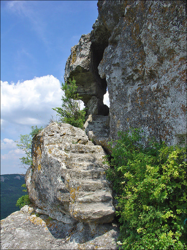 Лестница в Барабан-Коба, июнь 2006 г. Область Севастополь, Россия