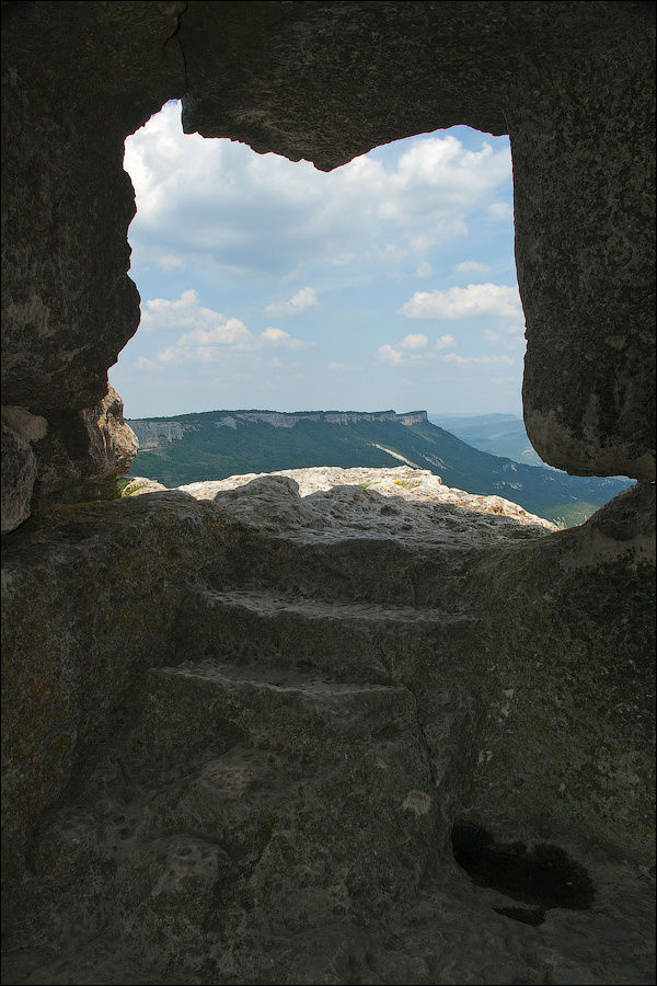 Выход на карниз мыса, июнь 2006 г. Область Севастополь, Россия