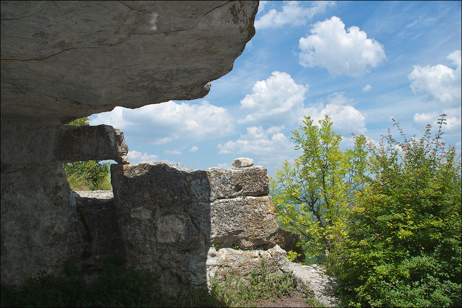 Юго-восточный монастырь, июнь 2006 г. Область Севастополь, Россия