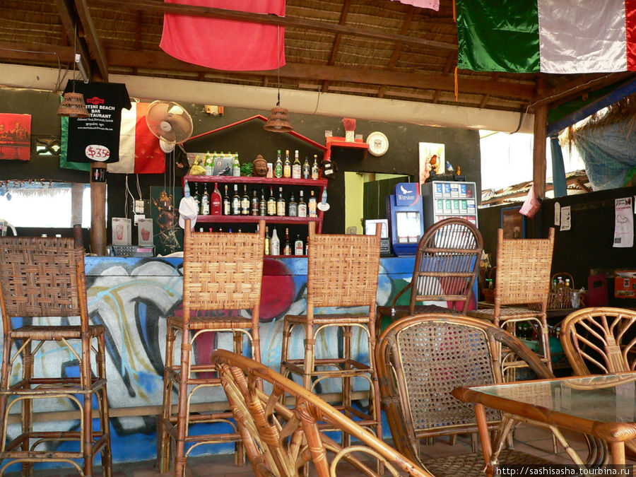 Martini Beach Bar Сиануквиль, Камбоджа