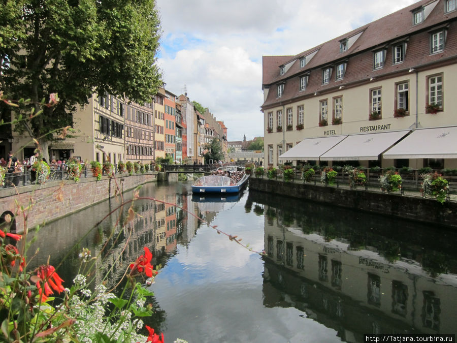 Архитектура  и цветы Страсбурга. Страсбург, Франция
