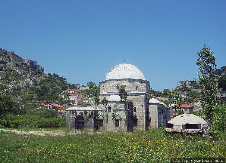 Бункеры времен Энвера Ходжи Албания