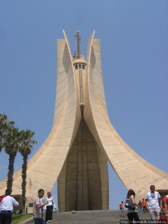 монумент независимости Алжир, Алжир