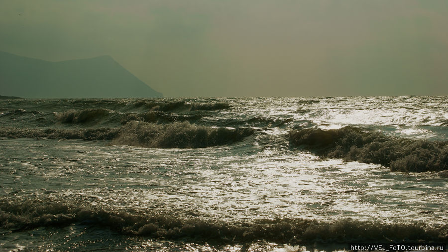 Море волнуется...(на самом деле море было относительно спокойное,просто так снято и обработанно) Анапа, Россия