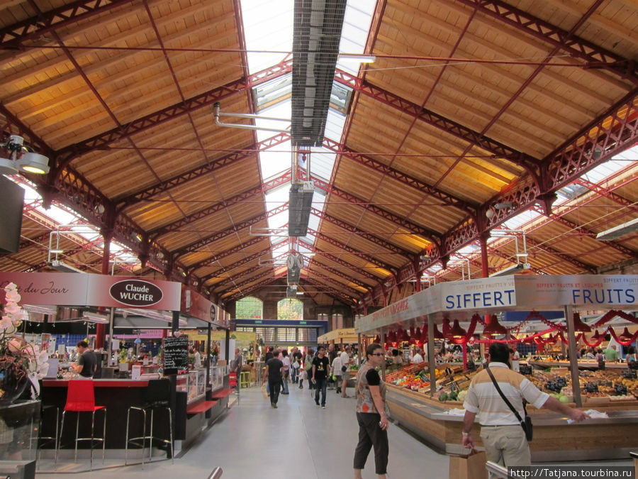 Так аккуратно выглядит местный рынок Кольмар, Франция