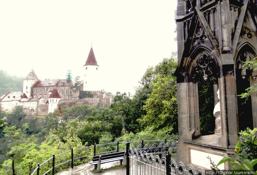 Смотровая площадка с видом на замок Кршивоклат, Чехия