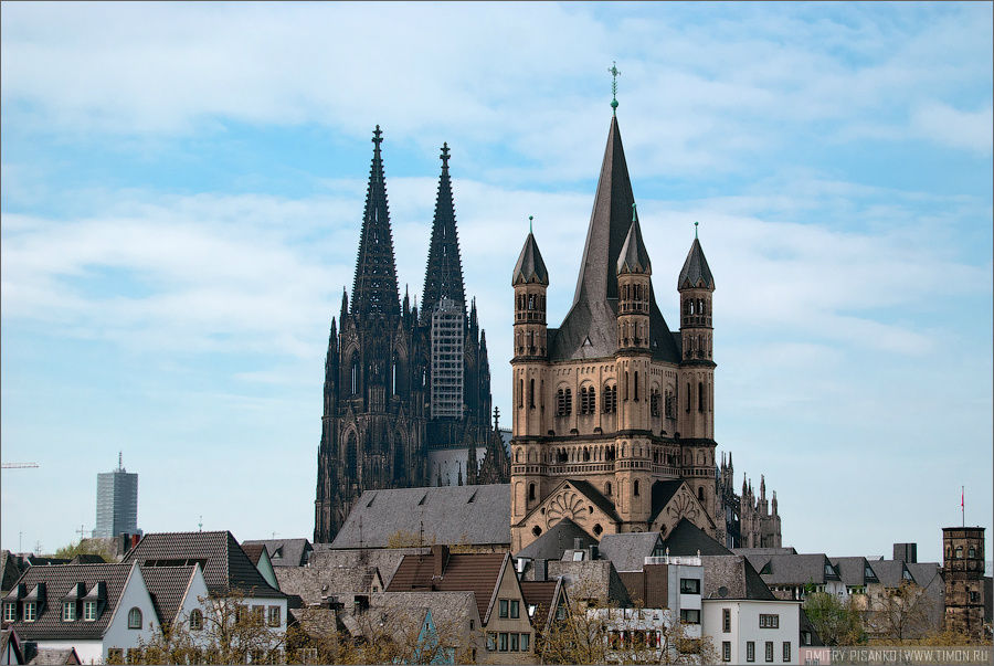 Итак, привет Кёльн. На заднем плане знаменитый кафедральный собор. Кёльн, Германия