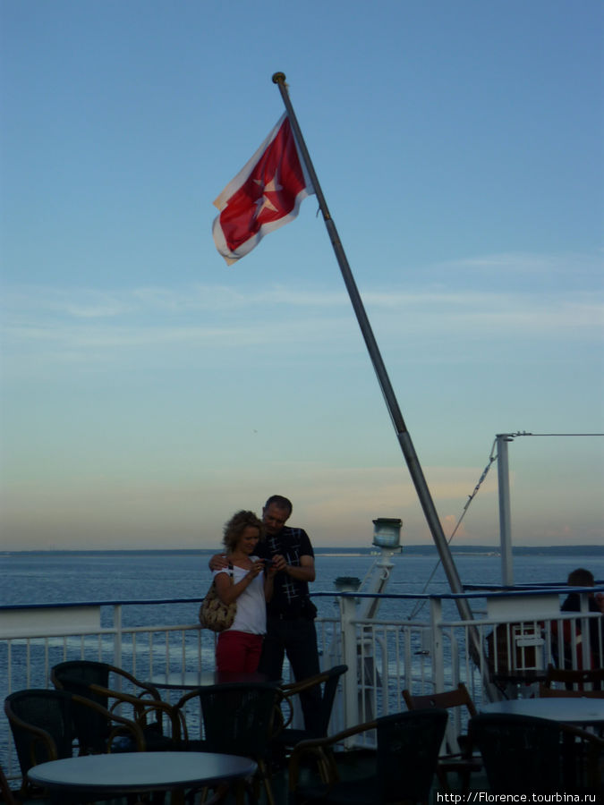 Паром ходит под флагом Мальты Финляндия