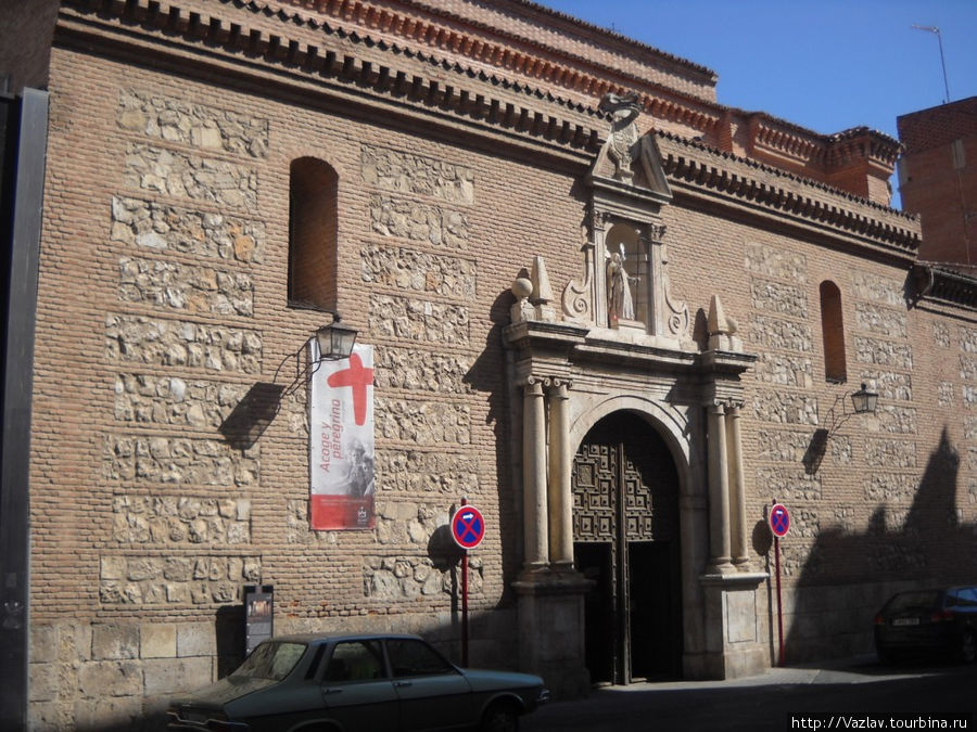 Фасад церкви Гвадалахара, Испания