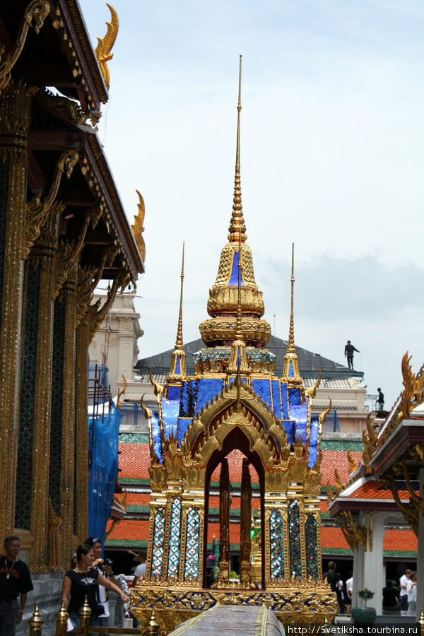 Храм Изумрудного Будды - проверка вашей кармы Бангкок, Таиланд