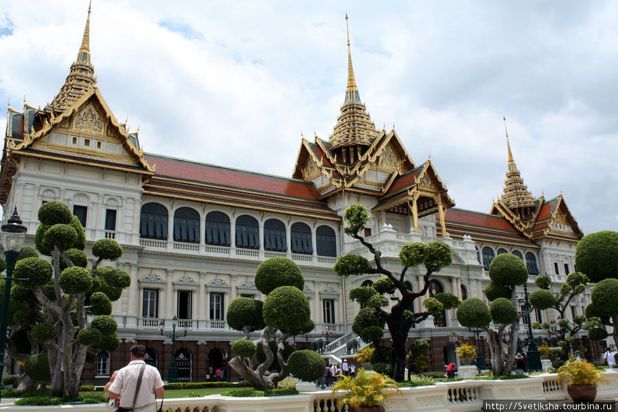 Королевский дворец у Изумрудного Будды Бангкок, Таиланд