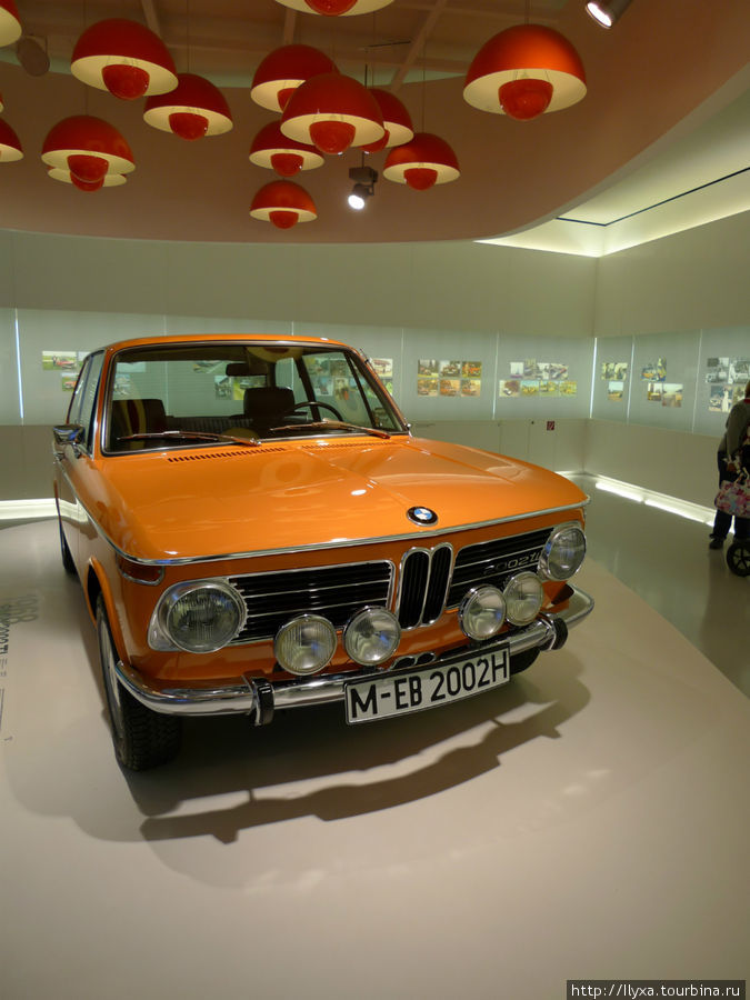 Музей марки BMW Мюнхен, Германия