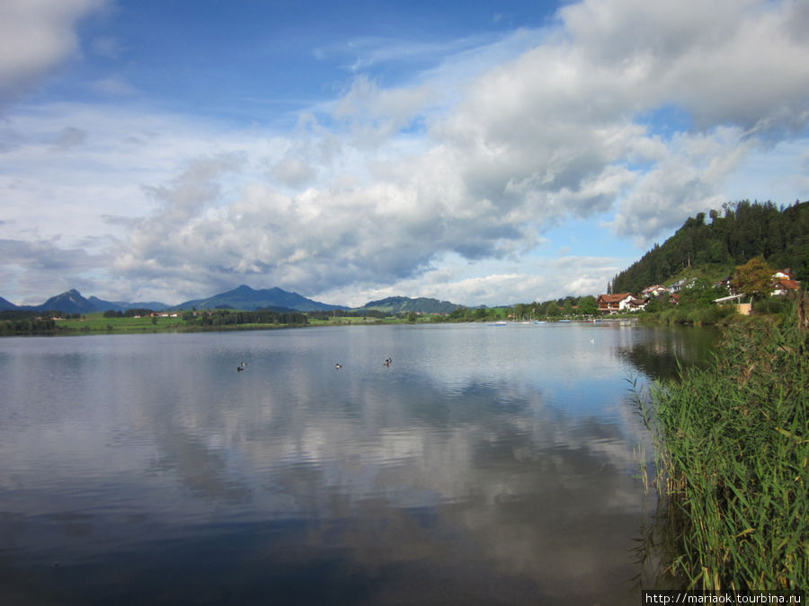 Озеро Hopfensee Земля Бавария, Германия