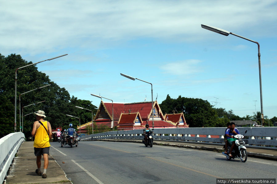 Мост через реку Лопбури Лоп-Бури, Таиланд