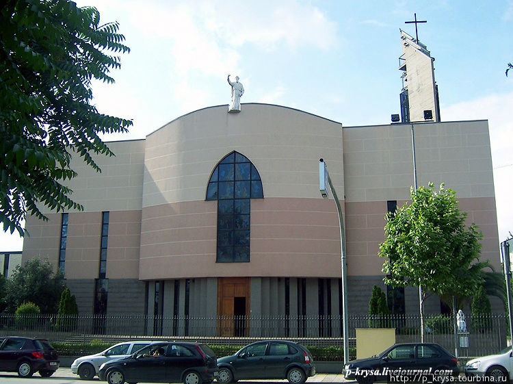 Католический собор Св. Павла Тирана, Албания