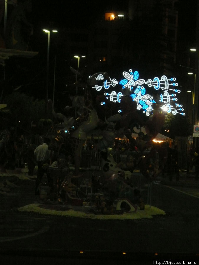 Ночь Сан Хуана в Аликанте 2011.(Hogueras De San Juan) Аликанте, Испания