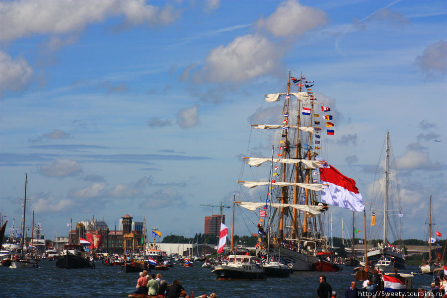 Польский корабль Амстердам, Нидерланды