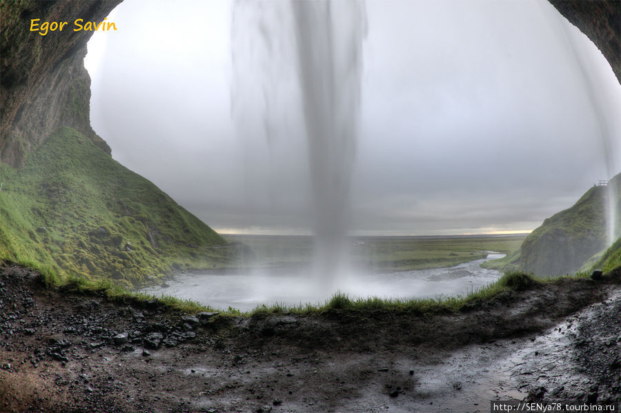 Водопад Seljalandsfoss Южная Исландия, Исландия