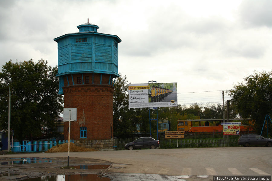 Местная водонапорная башня. Кузоватово, Россия