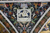 Деталь потолка Библиотеки Сиеского собора
