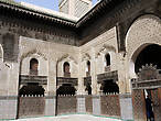 Фес славится самым старым высшим учебным заведением, которое является действующим и в настоящее время. Название его Аль-Каруин.