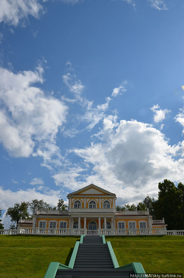 Путевой дворец Петра Первого в Стрельне