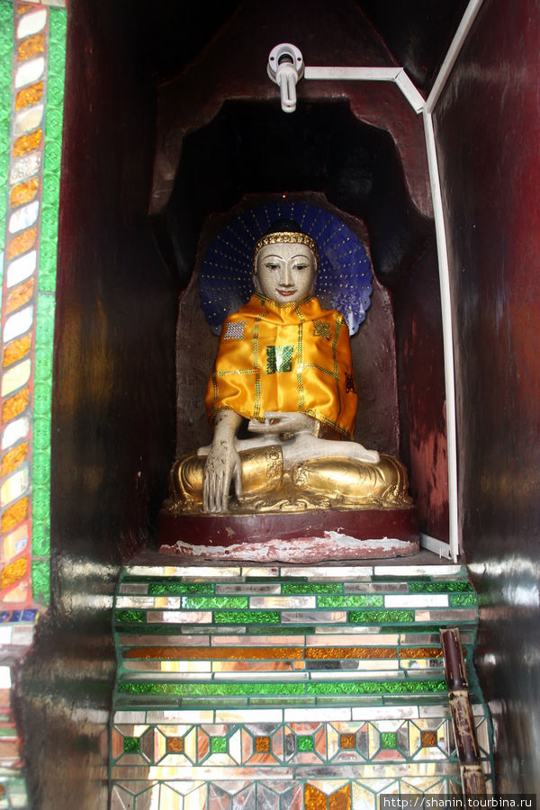Коллекция Будд Янгон, Мьянма