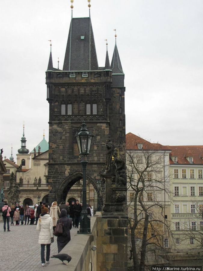 Староместская мостовая башня, вид с моста Прага, Чехия