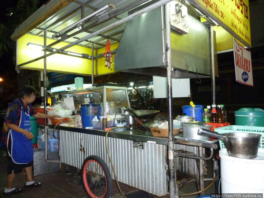 Выездная кухня — макашница в Чианг Мае. Паттайя, Таиланд