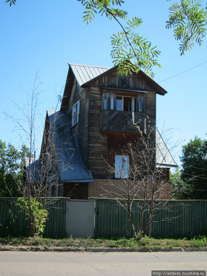 дома по улице Луначарского Ростов, Россия