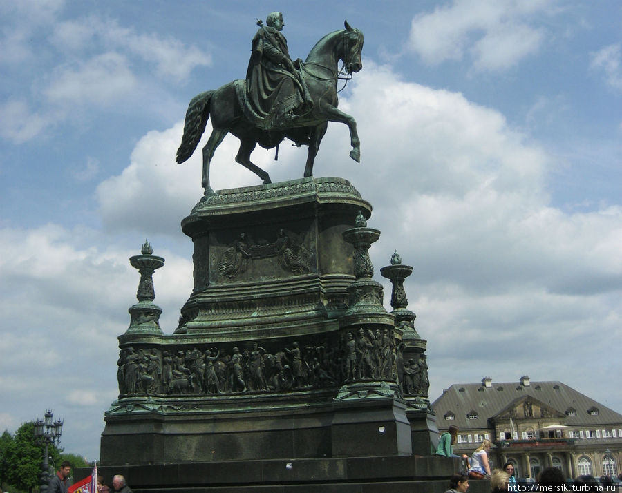 Конная статуя короля Иоганна Саксонского Дрезден, Германия