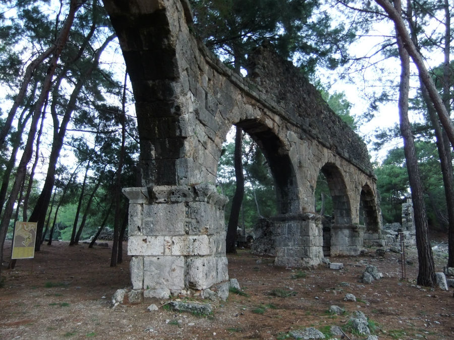 древний акведук Текирова, Турция