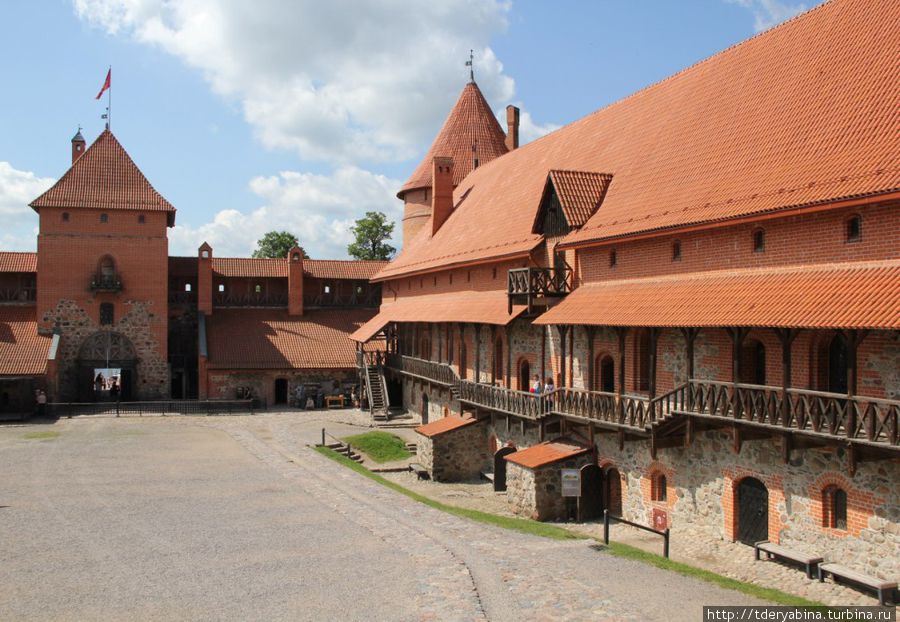 По мостикам и в замке Тракай Тракай, Литва