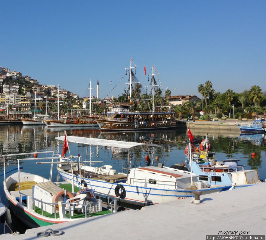 Знакомьтесь, крепость Аланьи и гавань Алания, Турция