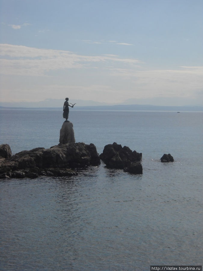 На подходе к статуе Опатия, Хорватия