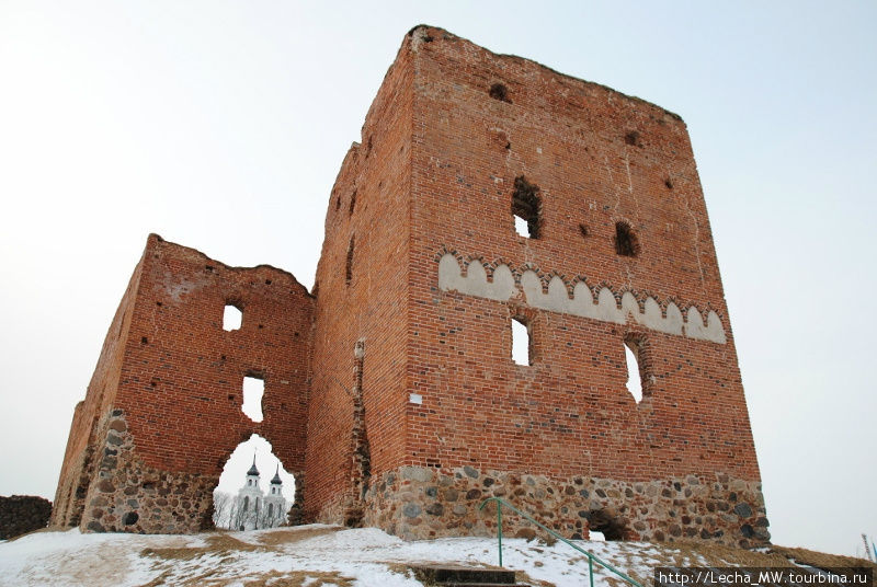 Развалины Лудзенского замка Лудза, Латвия