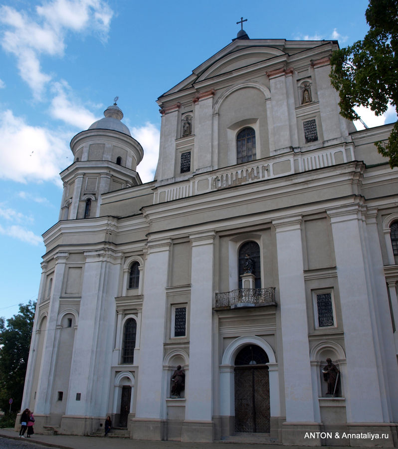 Костел святых Петра и Павла. Луцк, Украина