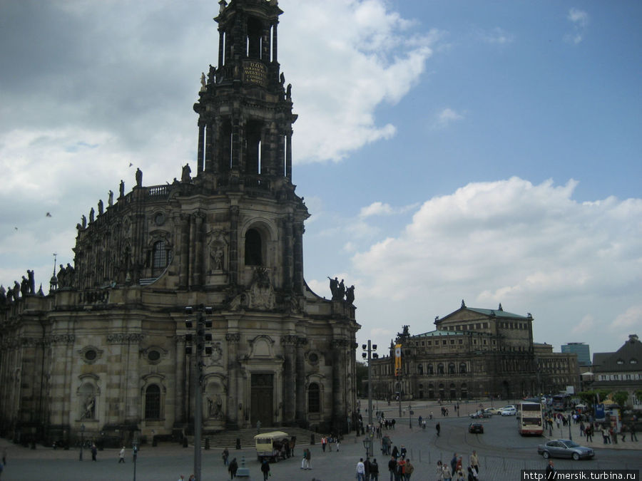 Католическая церковь Хофкирхе Дрезден, Германия