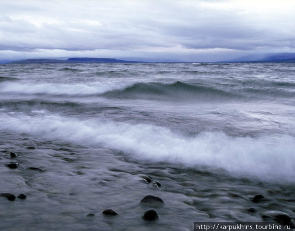 Озеро Хантайское. Озеро Хантайское самое большое и широкое. Полный простор для ветров. Штормовая погода в сентябре здесь случается гораздо чаще, чем штиль. Норильск, Россия
