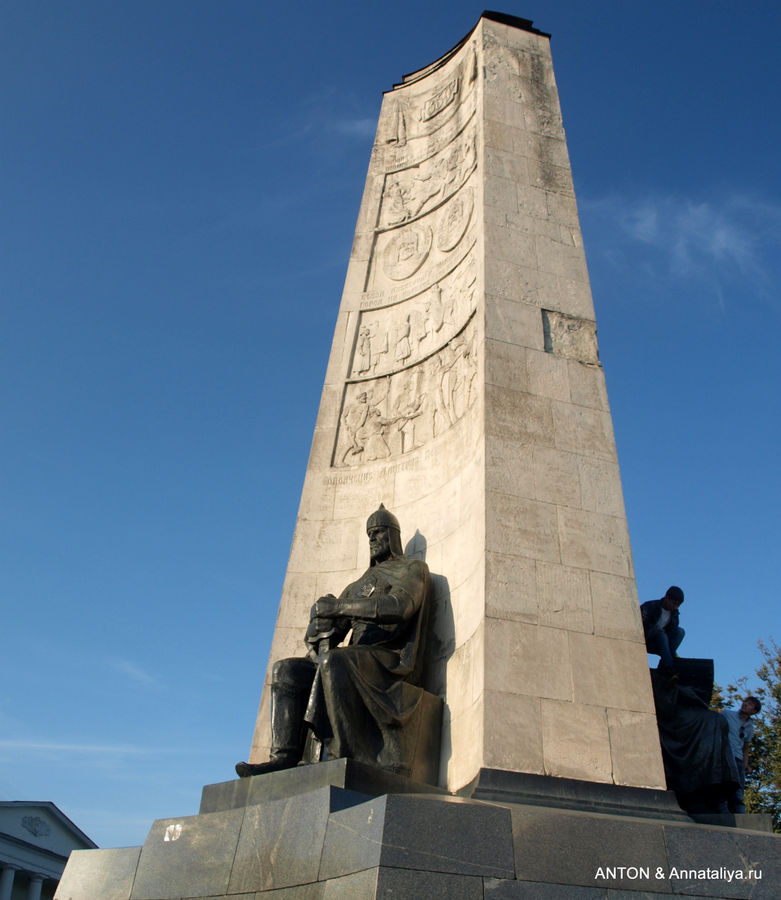 Монумент в честь 850-летия Владимира Владимир, Россия