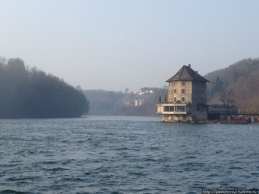 Самый большой водопад Европы Шаффхаузен, Швейцария