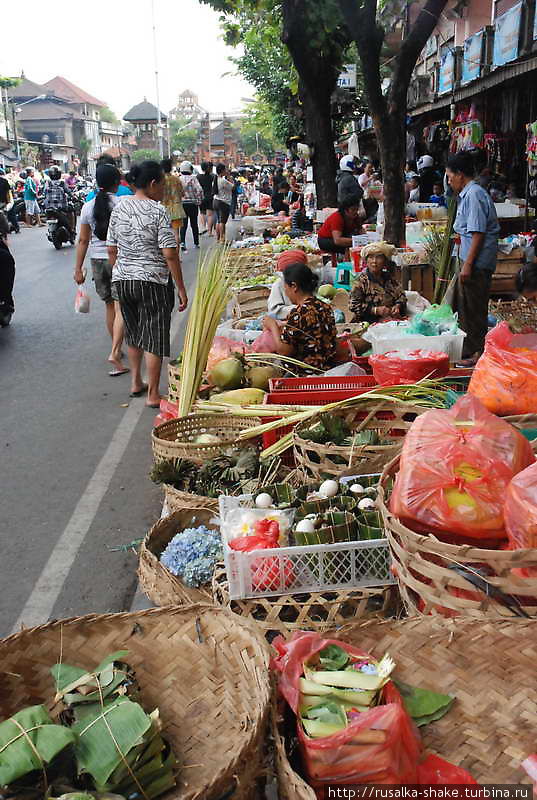 Цветочный рынок Бедахулу, Индонезия
