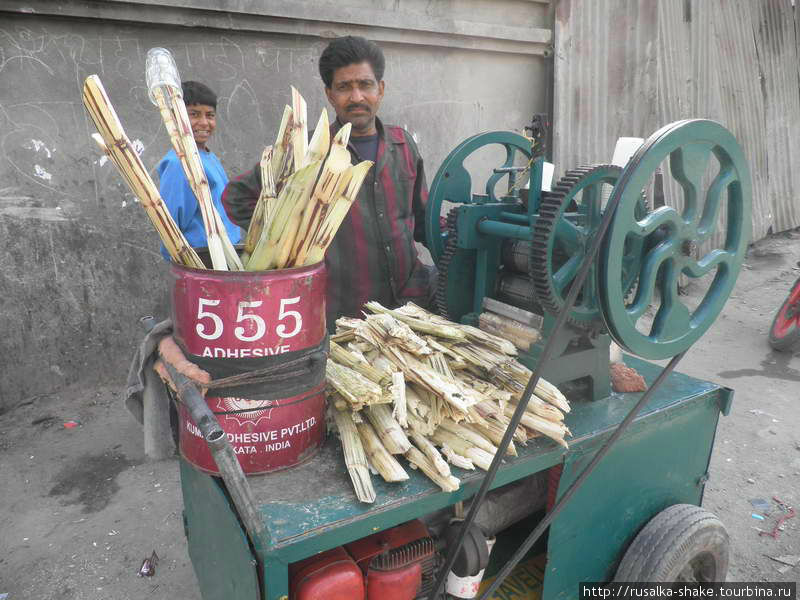 Сок из сахарного тростника Покхара, Непал