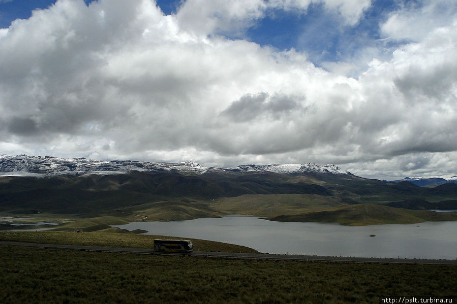 Лагунильяс — озеро на высоте более 4000 м Перу