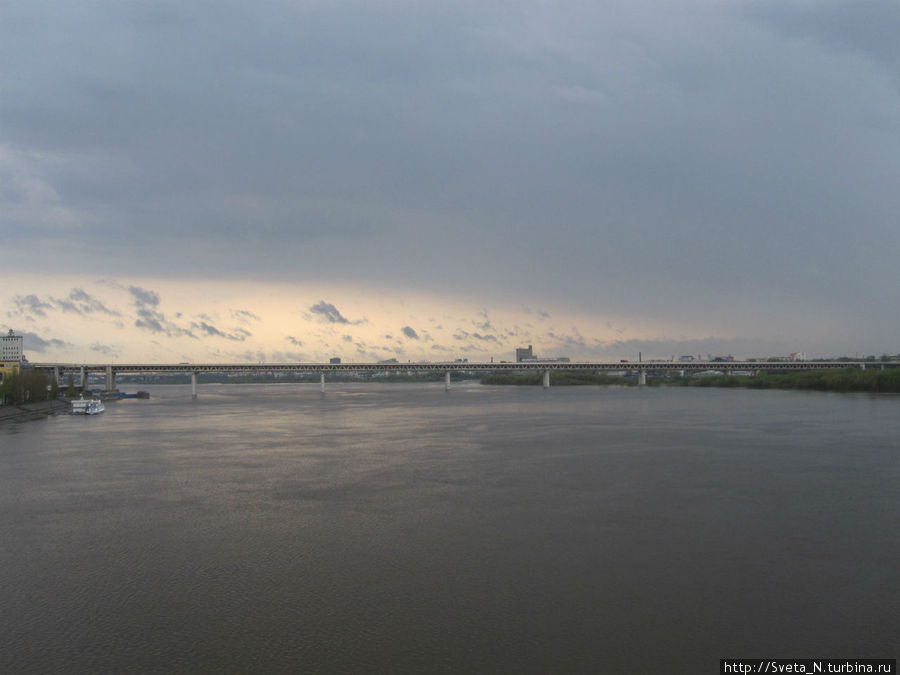 Вид с Канавинского моста на метромост Нижний Новгород, Россия